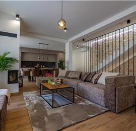 5 bedroom villa with pool near Crikvenica, sleeps 10